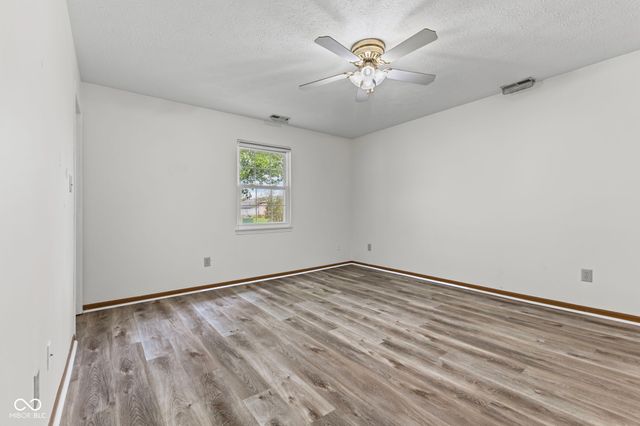 1155 Paradise Court C, Greenwood, IN 46143