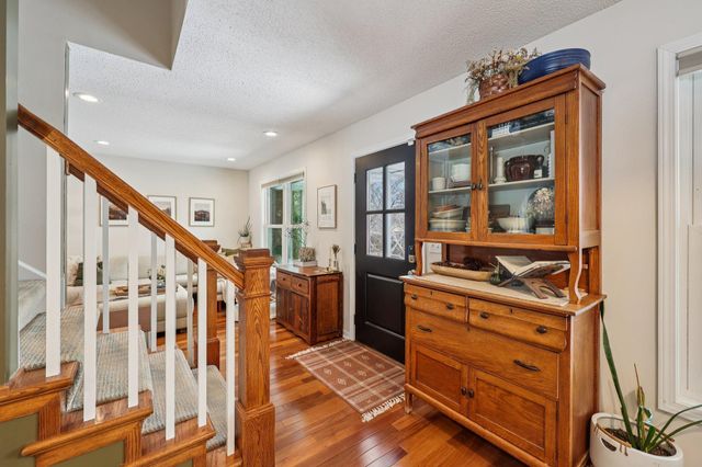 12325 49th Avenue N, Plymouth, MN 55442