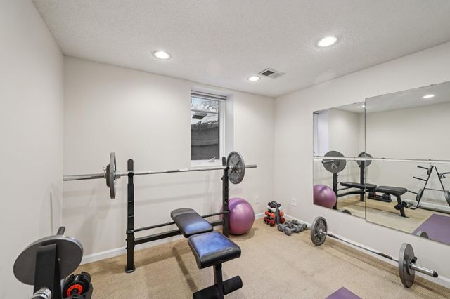 12325 49th Avenue N, Plymouth, MN 55442