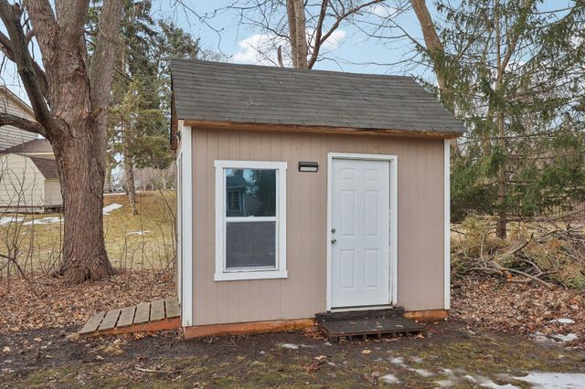 12325 49th Avenue N, Plymouth, MN 55442