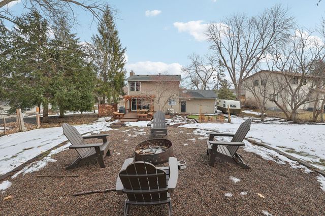 12325 49th Avenue N, Plymouth, MN 55442