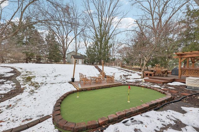 12325 49th Avenue N, Plymouth, MN 55442