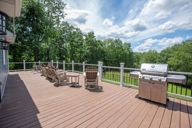 484 TANK FARM ROAD, Aliquippa, PA 15001