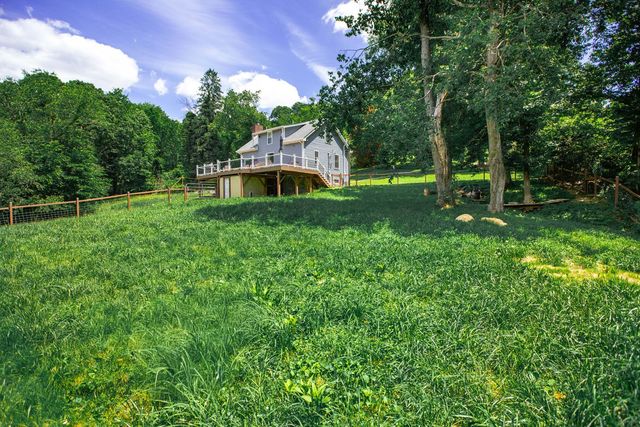 484 TANK FARM ROAD, Aliquippa, PA 15001