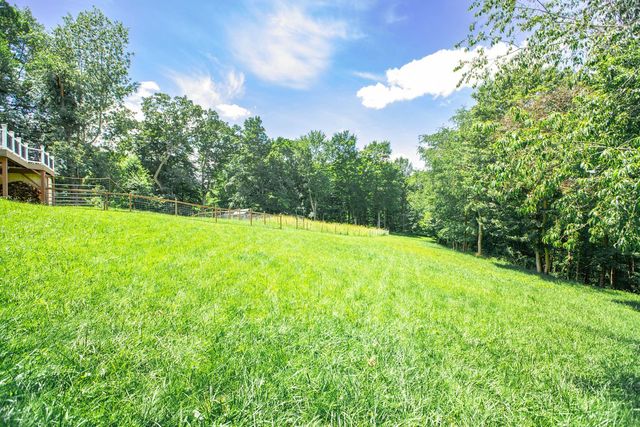 484 TANK FARM ROAD, Aliquippa, PA 15001