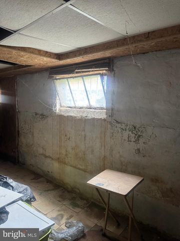 1400 FARMINGDALE AVE, Capitol Heights, MD 20743