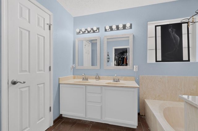 6512 Hurley Court NE, Rio Rancho, NM 87144