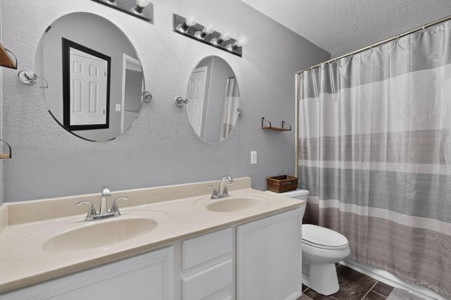 6512 Hurley Court NE, Rio Rancho, NM 87144