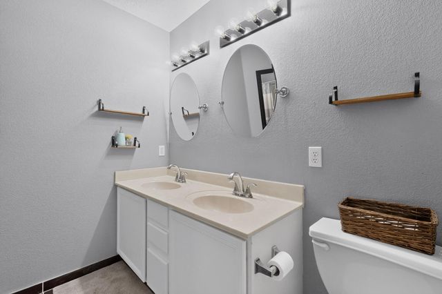 6512 Hurley Court NE, Rio Rancho, NM 87144