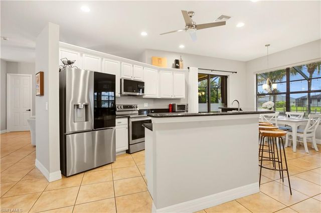 2400 SW 39th TER, Cape Coral, FL 33914