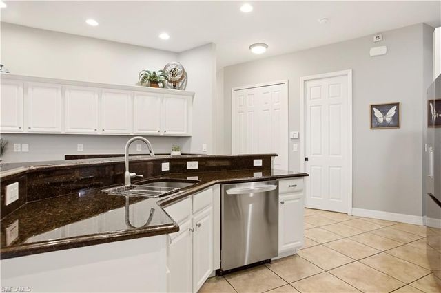 2400 SW 39th TER, Cape Coral, FL 33914