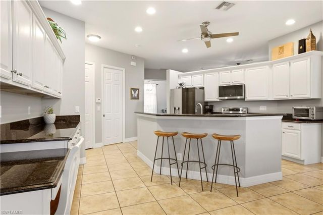 2400 SW 39th TER, Cape Coral, FL 33914