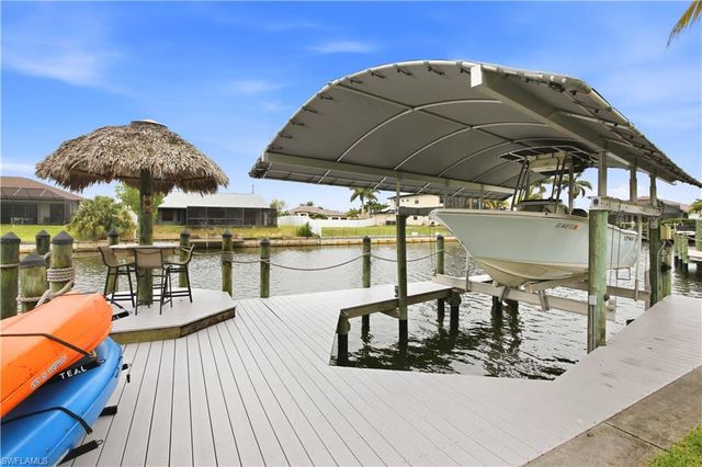 2400 SW 39th TER, Cape Coral, FL 33914