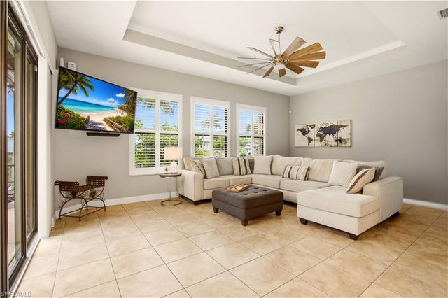 2400 SW 39th TER, Cape Coral, FL 33914