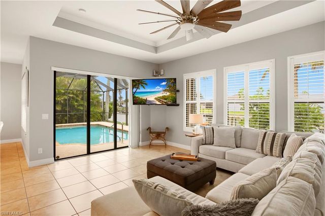 2400 SW 39th TER, Cape Coral, FL 33914