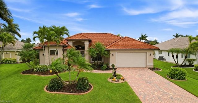 2400 SW 39th TER, Cape Coral, FL 33914