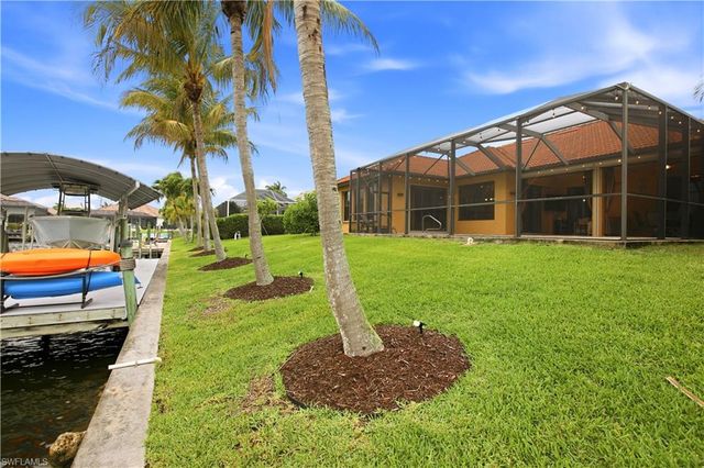 2400 SW 39th TER, Cape Coral, FL 33914