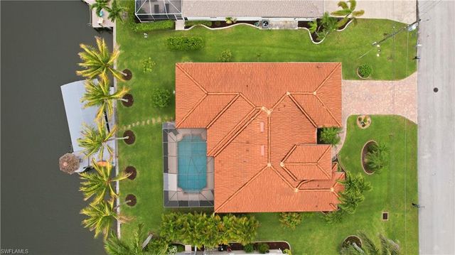 2400 SW 39th TER, Cape Coral, FL 33914