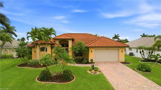 2400 SW 39th TER, Cape Coral, FL 33914