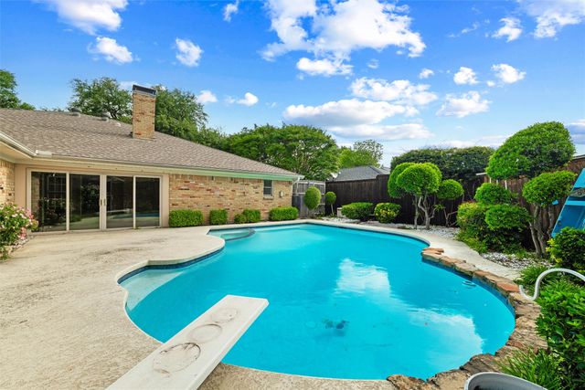 1004 Rainbow Drive, Richardson, TX 75081
