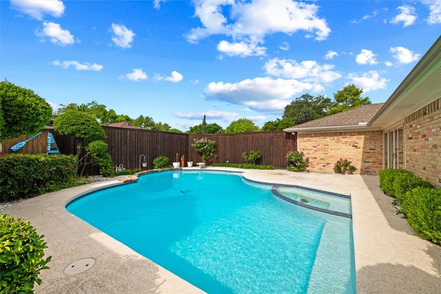 1004 Rainbow Drive, Richardson, TX 75081
