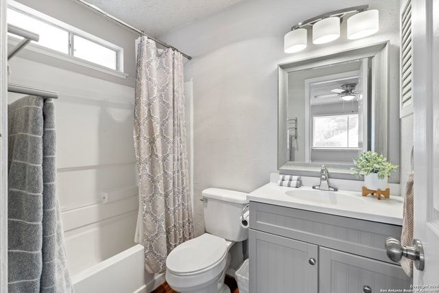 8311 Meadow Forest, San Antonio, TX 78251