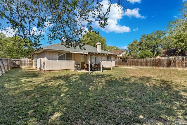 8311 Meadow Forest, San Antonio, TX 78251