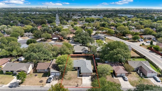8311 Meadow Forest, San Antonio, TX 78251