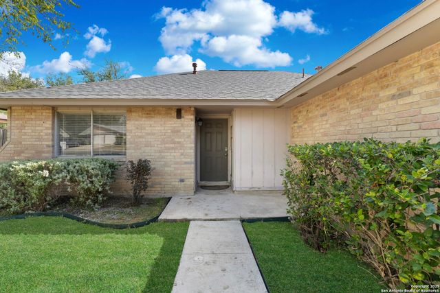8311 Meadow Forest, San Antonio, TX 78251