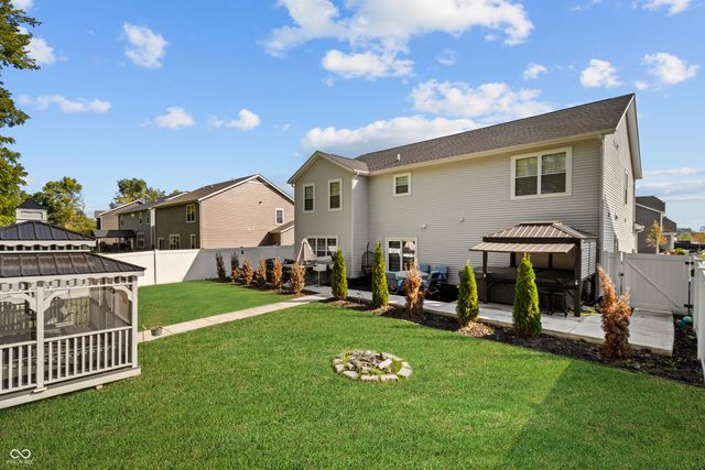 210 Lynnette Way, Cumberland, IN 46229