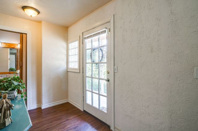 515 W Bridge Street, Weatherford, TX 76086