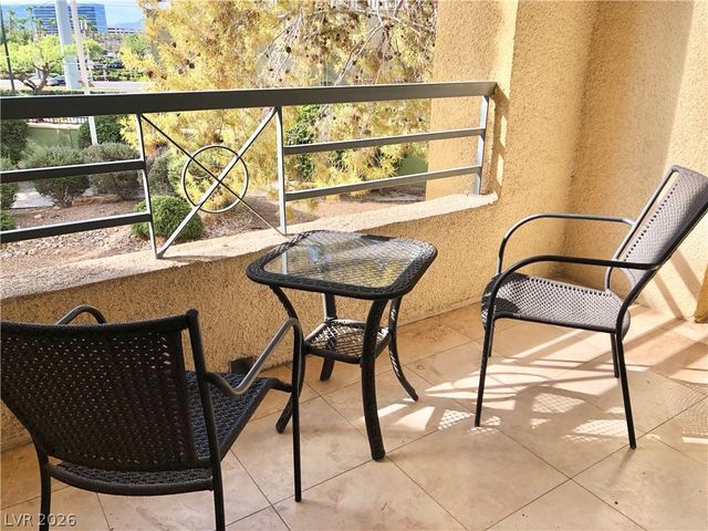 270 FLAMINGO Road 120, Las Vegas, NV 89169