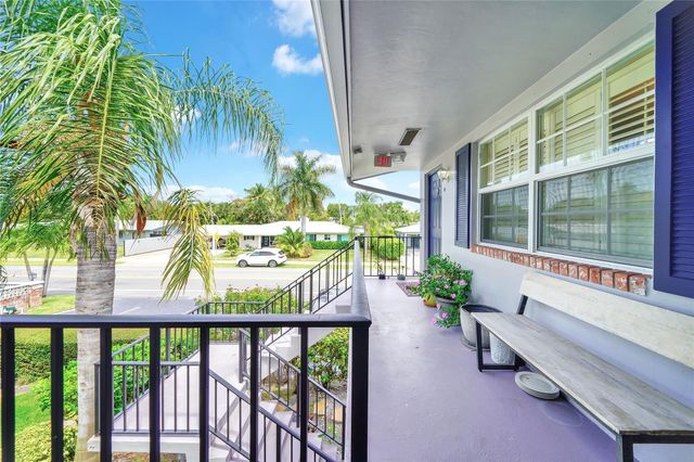 2701 Middle River Drive 11, Fort Lauderdale, FL 33306