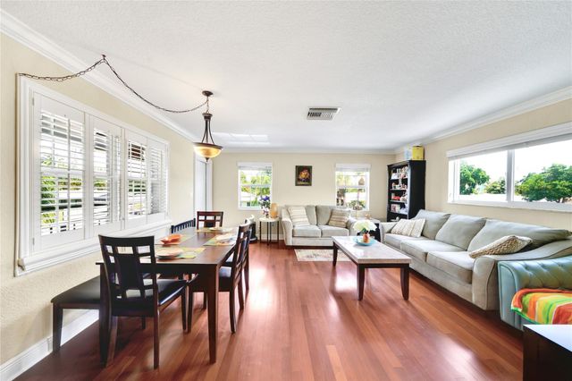 2701 Middle River Drive 11, Fort Lauderdale, FL 33306