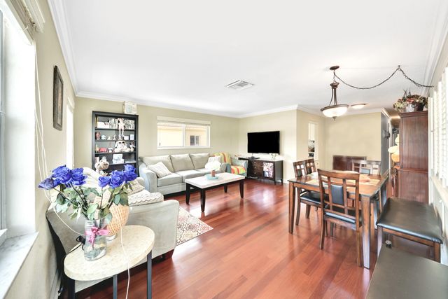 2701 Middle River Drive 11, Fort Lauderdale, FL 33306