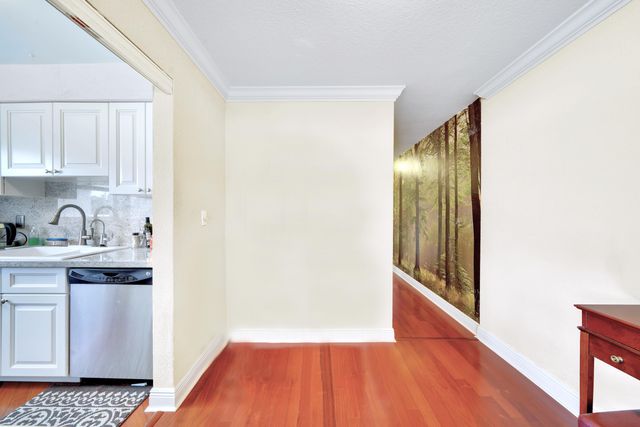 2701 Middle River Drive 11, Fort Lauderdale, FL 33306