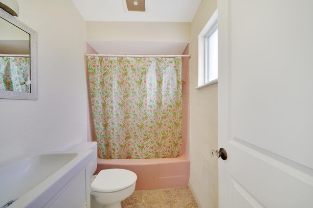 2701 Middle River Drive 11, Fort Lauderdale, FL 33306