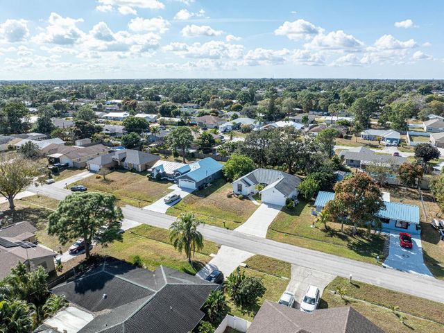 1116 SE Puritan Lane, Port St. Lucie, Port St Lucie, FL 34983