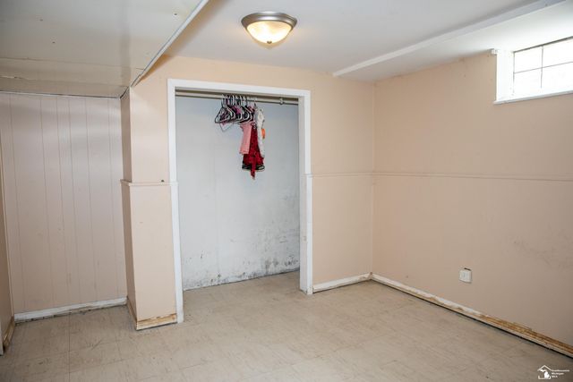 735 Detroit Avenue, Lincoln Park, MI 48146