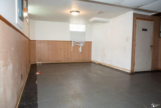 735 Detroit Avenue, Lincoln Park, MI 48146
