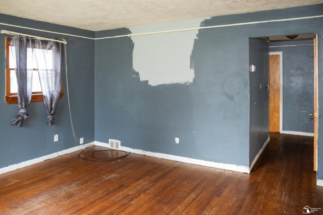 735 Detroit Avenue, Lincoln Park, MI 48146