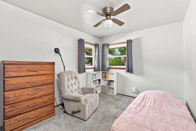 1011 S BLUEMOUND DRIVE, Appleton, WI 54914