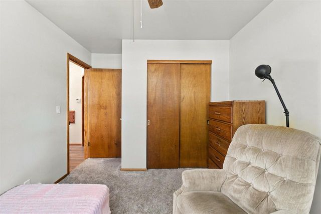 1011 S BLUEMOUND DRIVE, Appleton, WI 54914