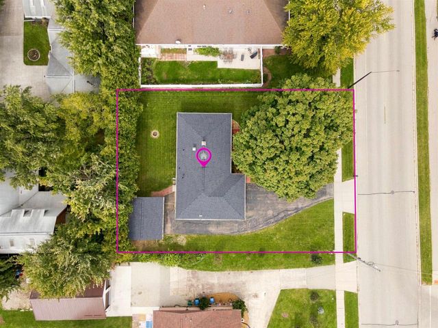 1011 S BLUEMOUND DRIVE, Appleton, WI 54914