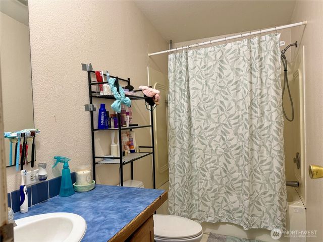 6823 201st Avenue SW, Centralia, WA 98579