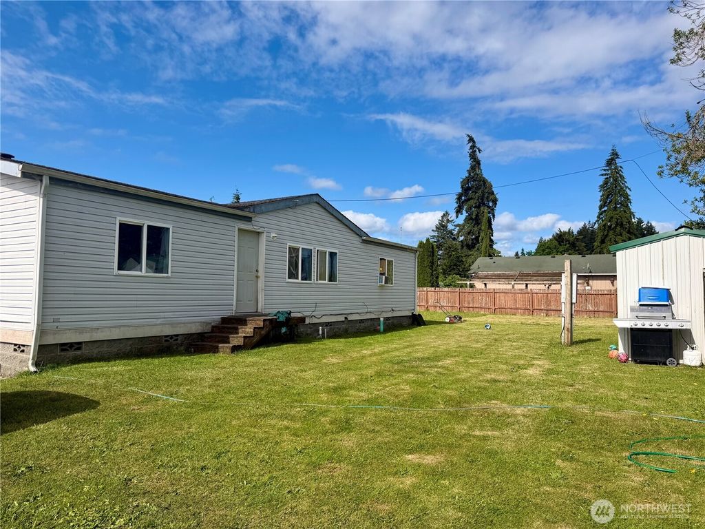 6823 201st Avenue SW, Centralia, WA 98579