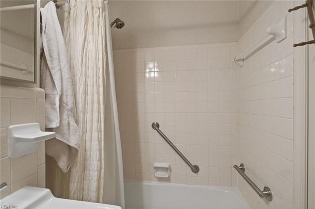 742 Jouett DR, Newport News, VA 23608