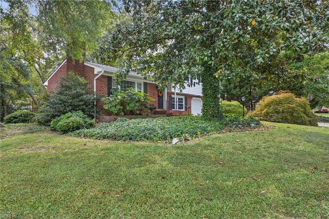742 Jouett DR, Newport News, VA 23608