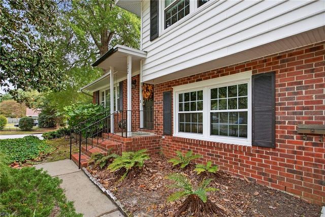 742 Jouett DR, Newport News, VA 23608