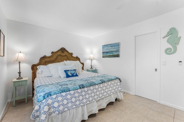 334 NE 7th Avenue, Delray Beach, FL 33483